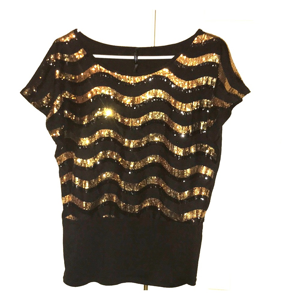 Black and gold sequins top